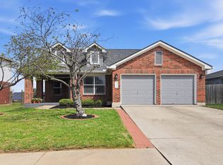 905 Lee Dr, Leander, TX 78641
