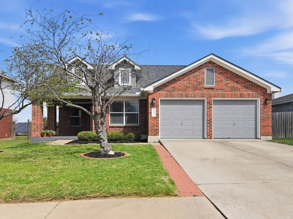 905 Lee Dr, Leander, TX 78641