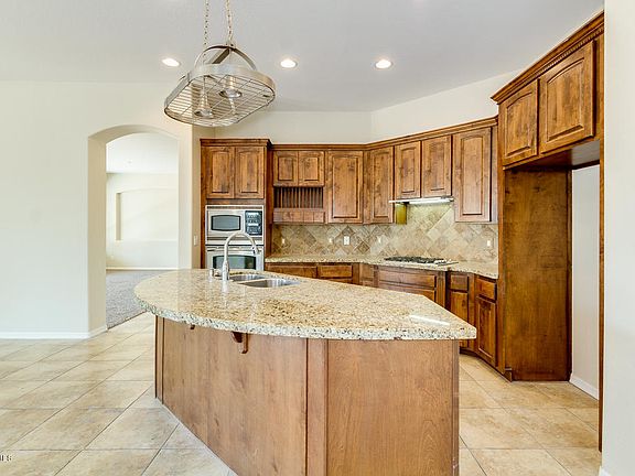 3rd image of 1511 W Calle De Pompas