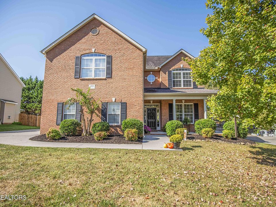 1st image of 7039 Wyndham Pointe Ln