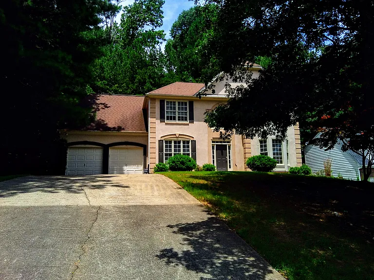 2015 Aldbury Ln — Photo 2
