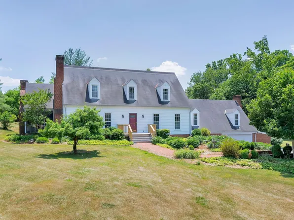 975 Madison Dr, Earlysville, VA 22936