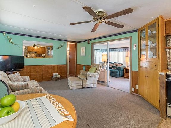 3rd image of 980 7th St NW Lot 82
