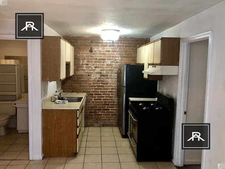 68 Murdock St #1 — Photo 1