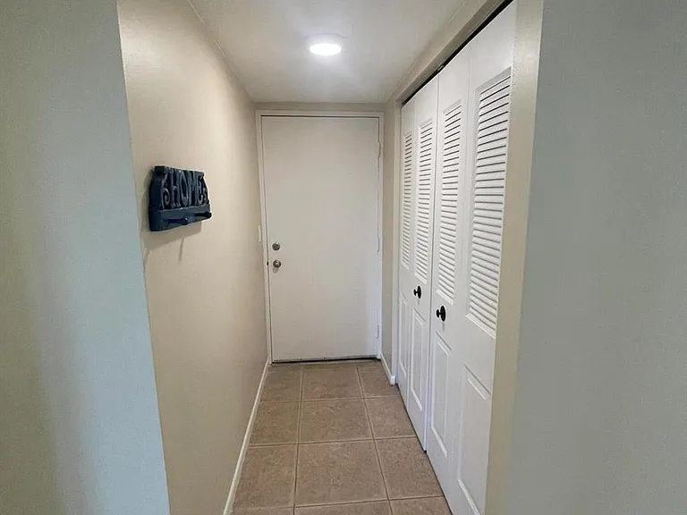 450 Egret Cir #9203 — Photo 14