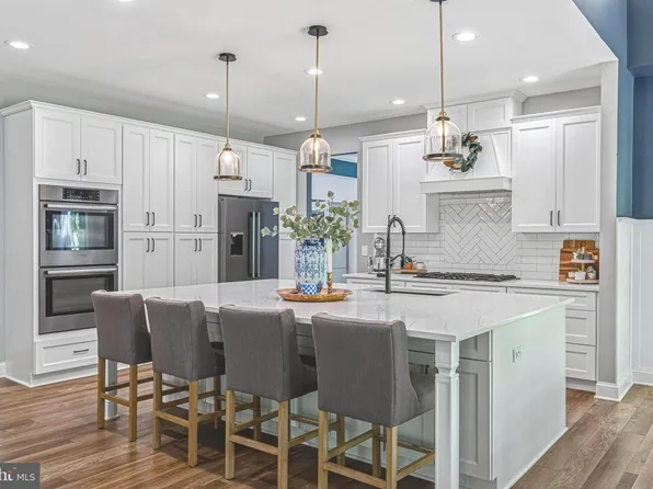 5068 Dawn Ct, Warrenton, VA 20187