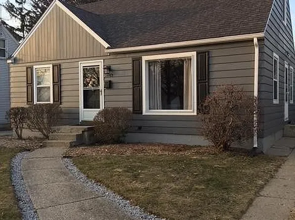 1443 Louise St SE, Grand Rapids, MI 49507