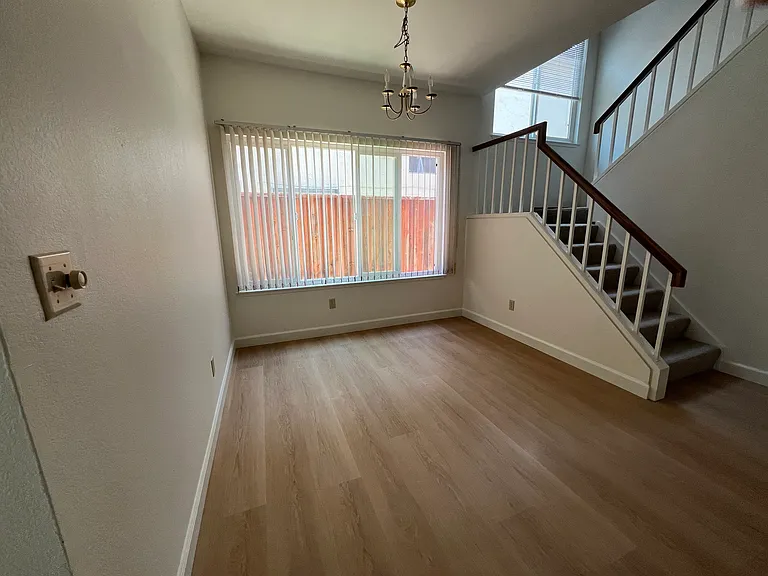 2927 Vista Creek Dr — Photo 9