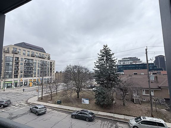 3rd image of 6 Greenbriar Rd #222