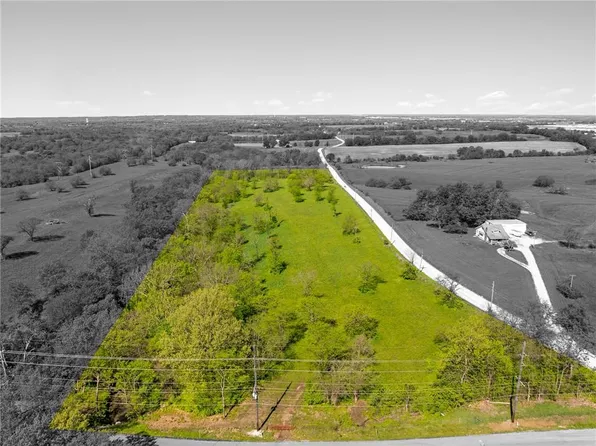 Golden Belt Rd, Odessa, MO 64076