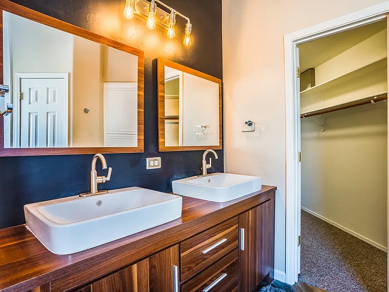 3078 W Desert Bird Ct — Photo 16