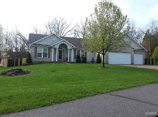 2 S Clover Lake Ct, Cedar Hill, MO 63016