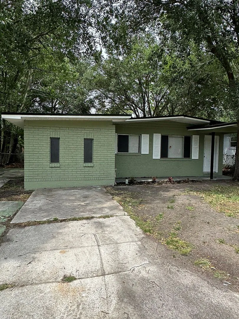 Building Photo - 2109 W 15th St