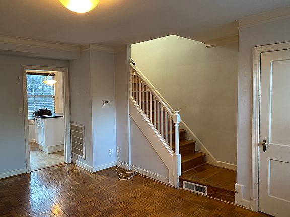 4th image of 1600 S Barton St APT 749