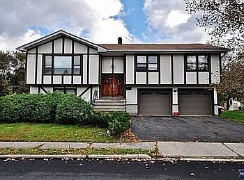 1st image of 147 Forest Ave