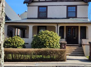 6 Everett St, Newport, RI 02840