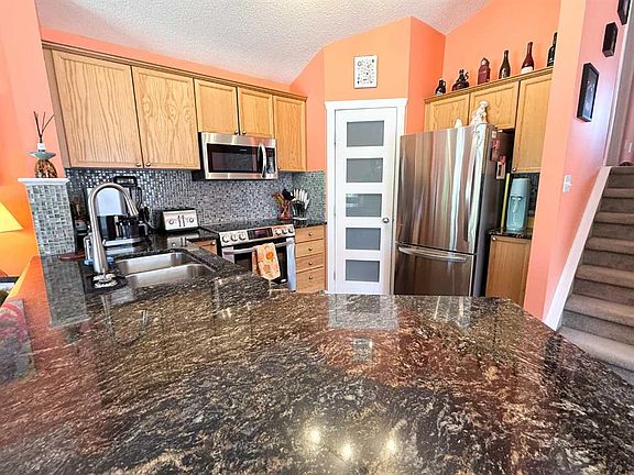 5th image of 138 W Bridleridge Way SW
