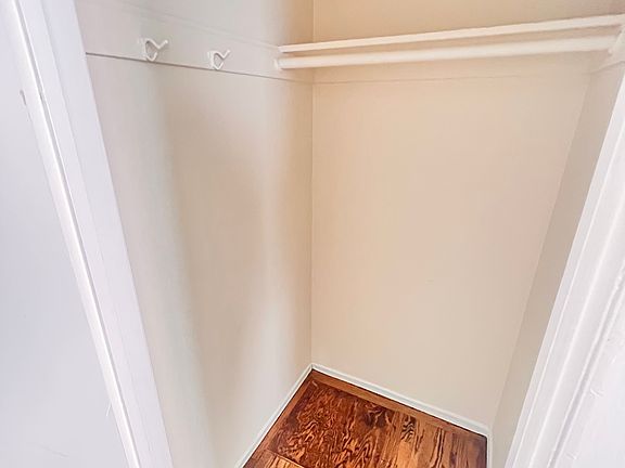 5th image of 2921 Taraval St #2