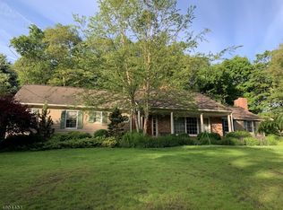 10 Derrygally Cir, Kinnelon, NJ 07405