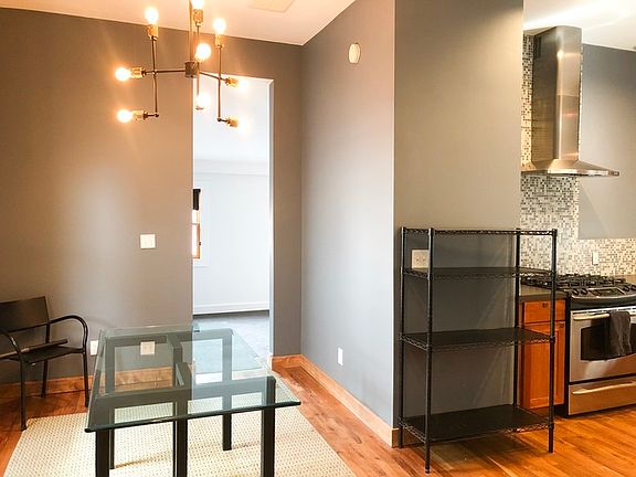 5th image of 3122 Umatilla St