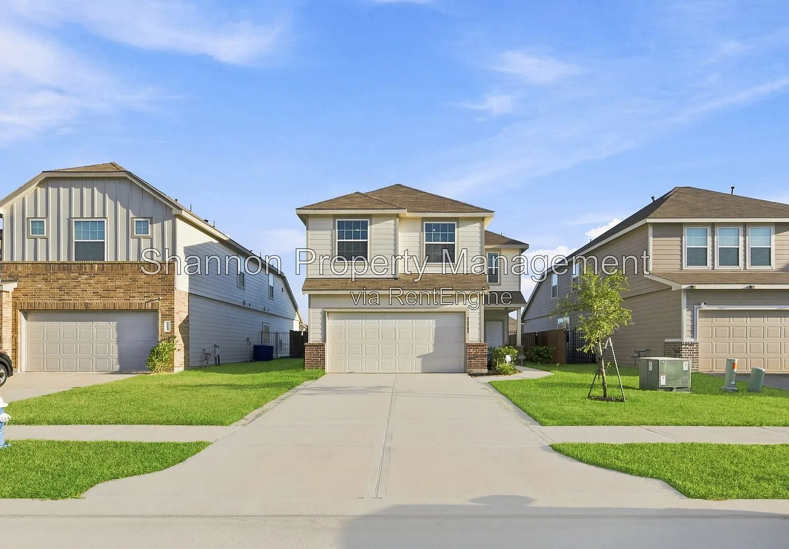 4 bed, 2.5 bath, 1984 sqft, $2,300 — Photo 3