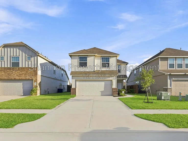 24703 Signorelli Way — Photo 3