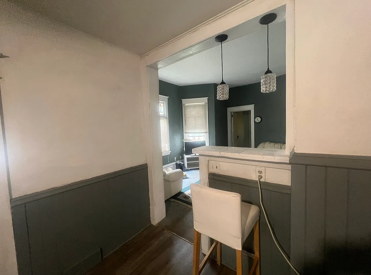 831 Magnolia Ave E — Photo 2