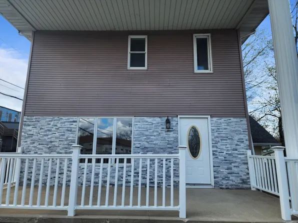 113 N Arch St, New Carlisle, IN 46552