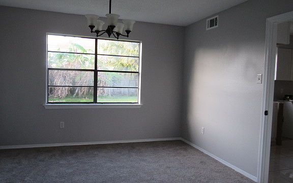 3rd image of 2445 Knightway Dr