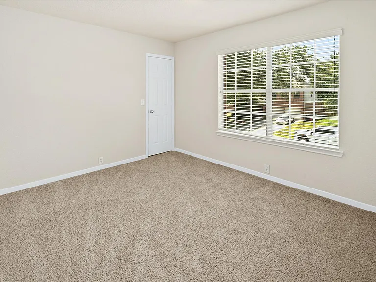 18614 Atasca South Dr — Photo 24