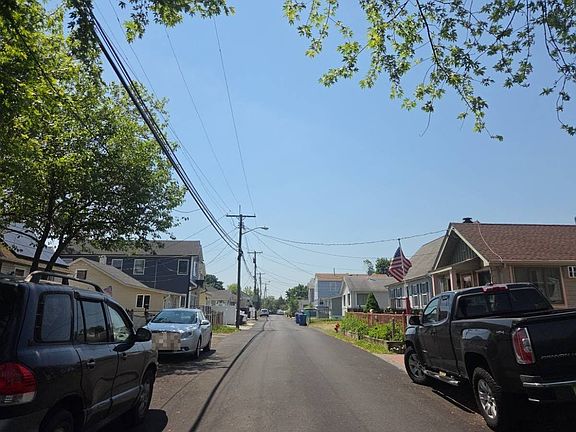 5th image of 185 Cleveland Ave