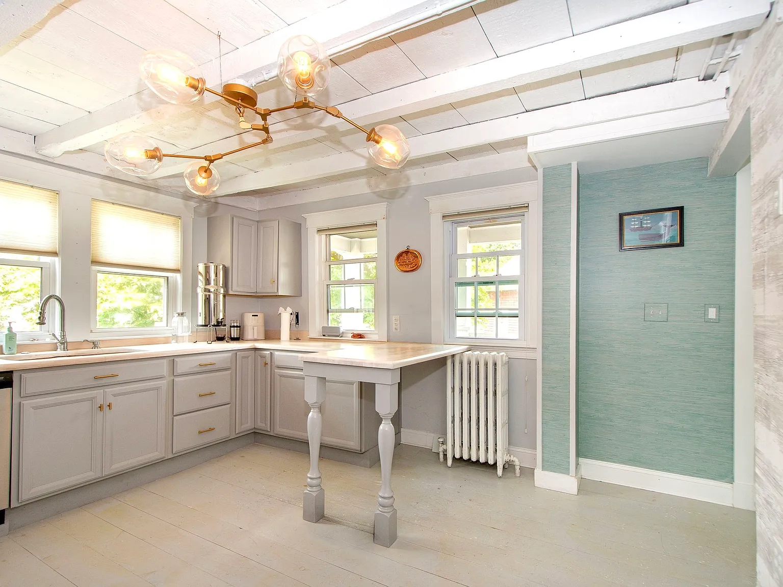 2 bed, 1.0 bath, 951 sqft, $3,750 — Photo 4