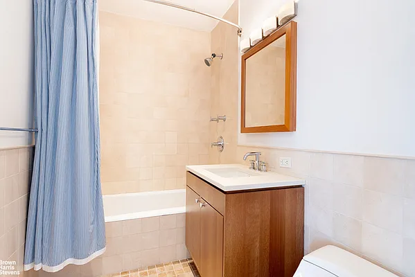 Rented by Brown Harris Stevens | media 14