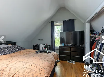 1318 W Roscoe St #2 — Photo 7