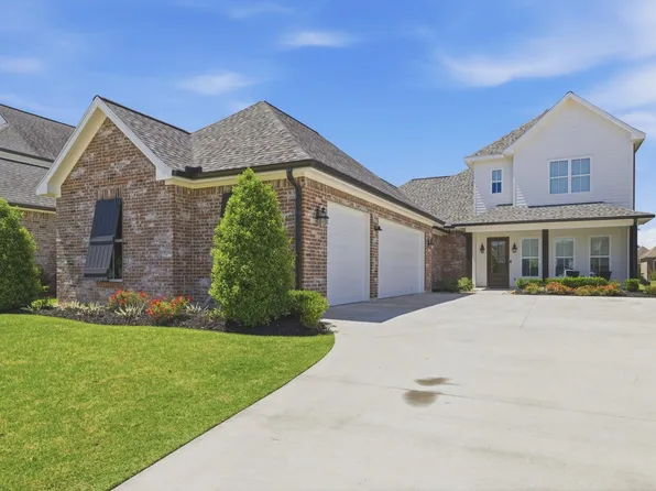 5842 Weeping Willow Dr, Lake Charles, LA 70605