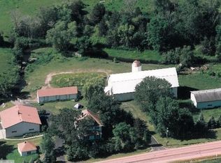 4275 Creek Rd, Chaska, MN 55318