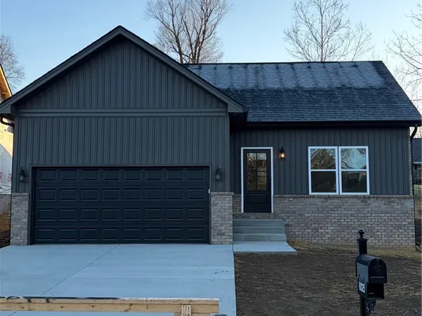 6025 Redberry Juniper Drive, Charlestown, IN 47111