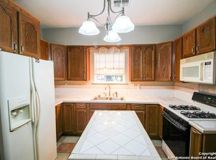 1407 N Sabinas St, San Antonio, TX 78207