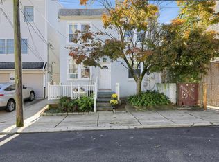 533 Gerhard St, Philadelphia, PA 19128