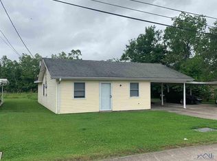 215 Half Oak Dr, Thibodaux, LA 70301
