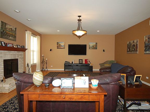 4th image of 1028 Auburn Ln