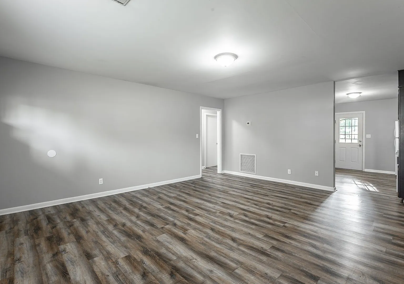 4711 Murray Lake Ln — Photo 3