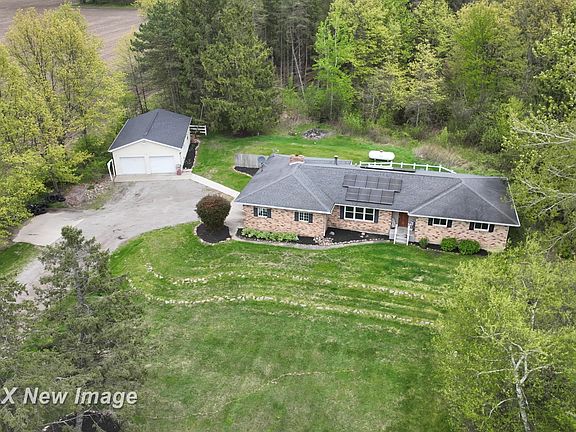 3rd image of 8013 S Merrill Rd