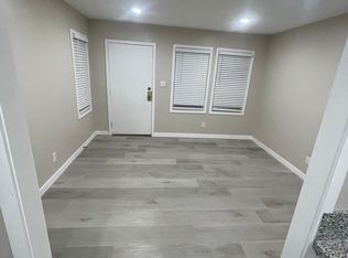 717 W 75th St #717, Los Angeles, CA 90044