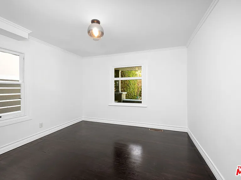9014 Harratt St — Photo 17