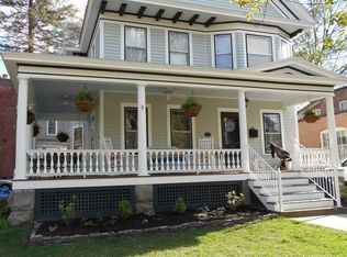 186 Spring St, Saratoga Springs, NY 12866