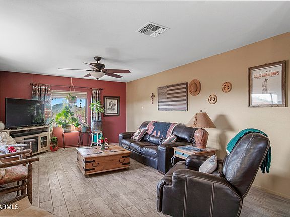 4th image of 52032 N 297th Ave