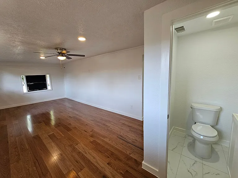 2402 Housley Dr — Photo 12