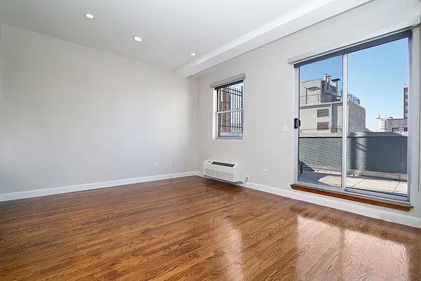 Rented by REAL New York | media 20