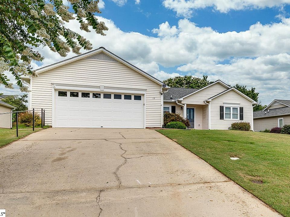 1st image of 19 Sunbriar Dr